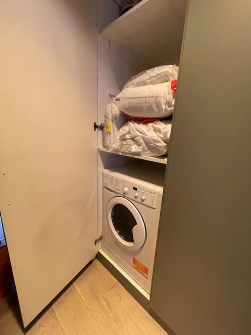 Pillow Menu! 1 Bed Garden Flat Finsbury Park London Eksteriør billede